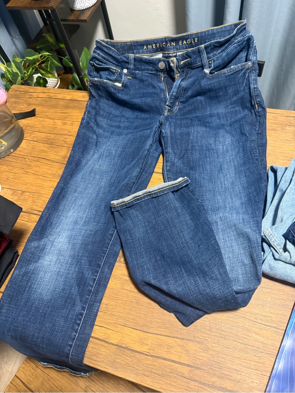 American Eagle Outfitters Women's Blue Denim Jeans